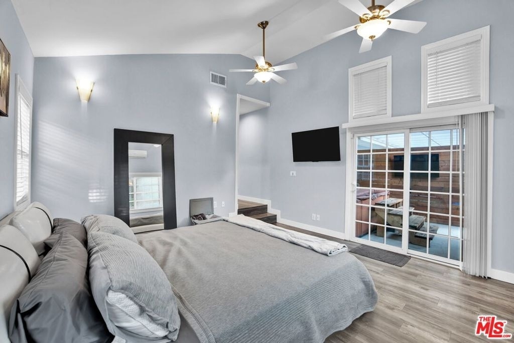 8345 White Oak Avenue - Photo 28