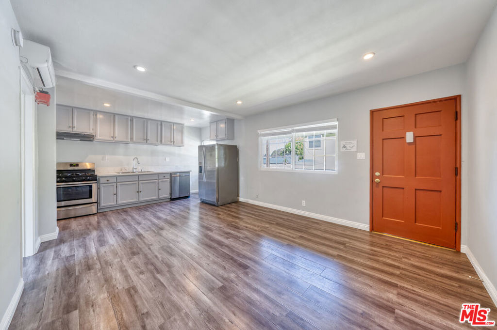1112 Ocean Park Boulevard - Photo 5