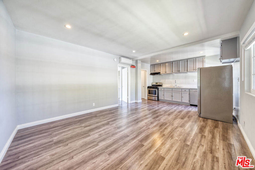 1112 Ocean Park Boulevard - Photo 6