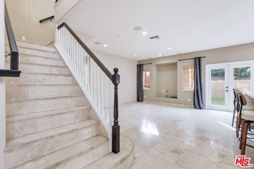 5187 Knollwood Way - Photo 8