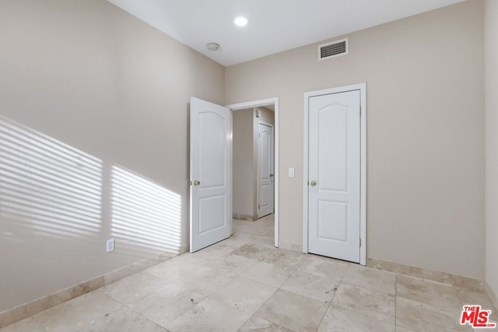 5187 Knollwood Way - Photo 19