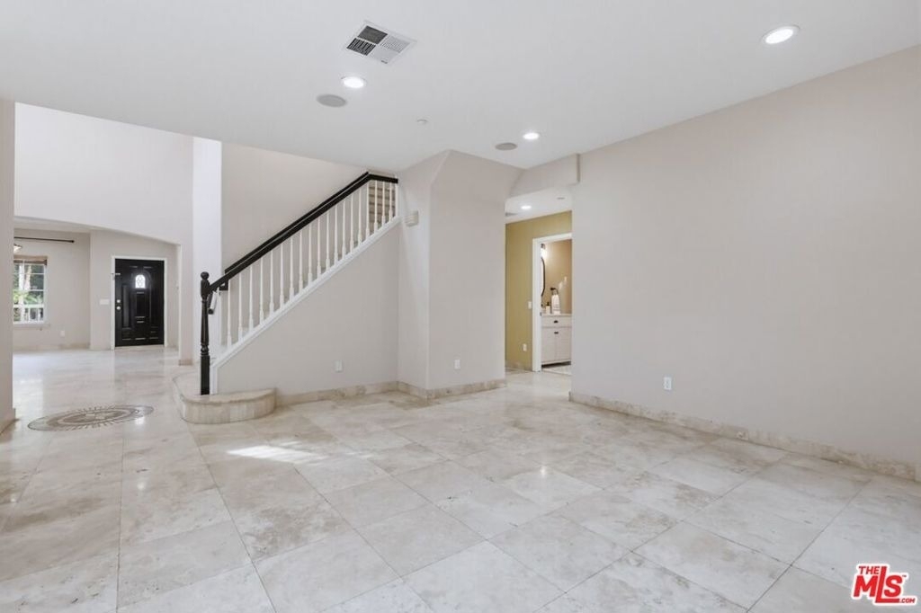 5187 Knollwood Way - Photo 10