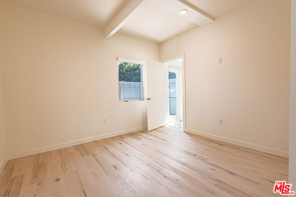 7273 Birdview Avenue - Photo 4