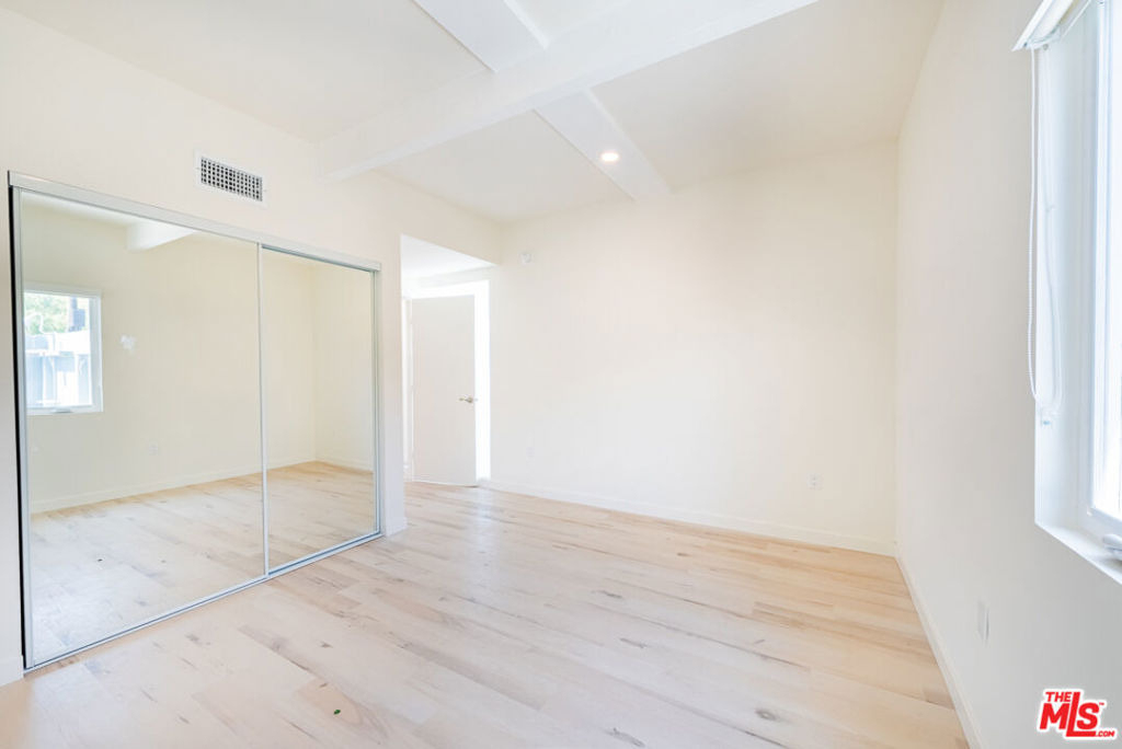 7273 Birdview Avenue - Photo 6