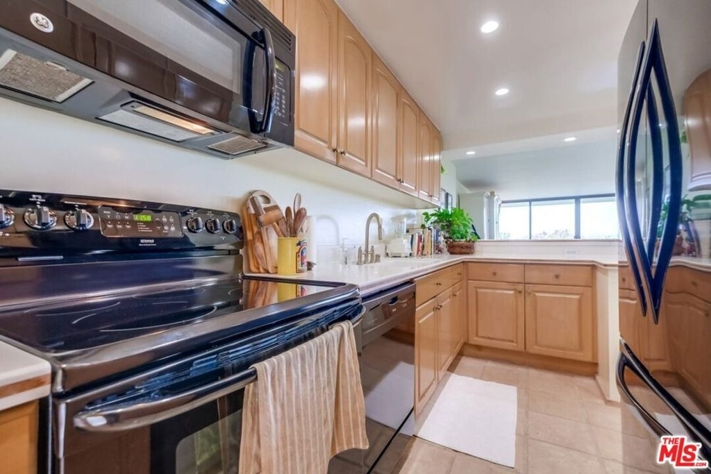 4337 Marina City - Photo 7