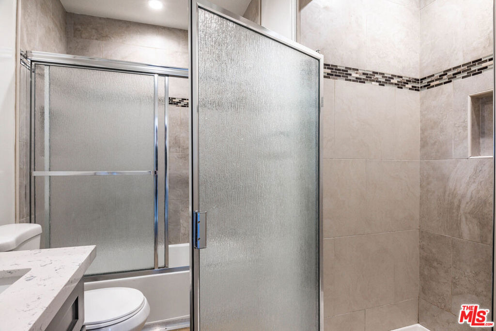 1112 Ocean Park Boulevard - Photo 13