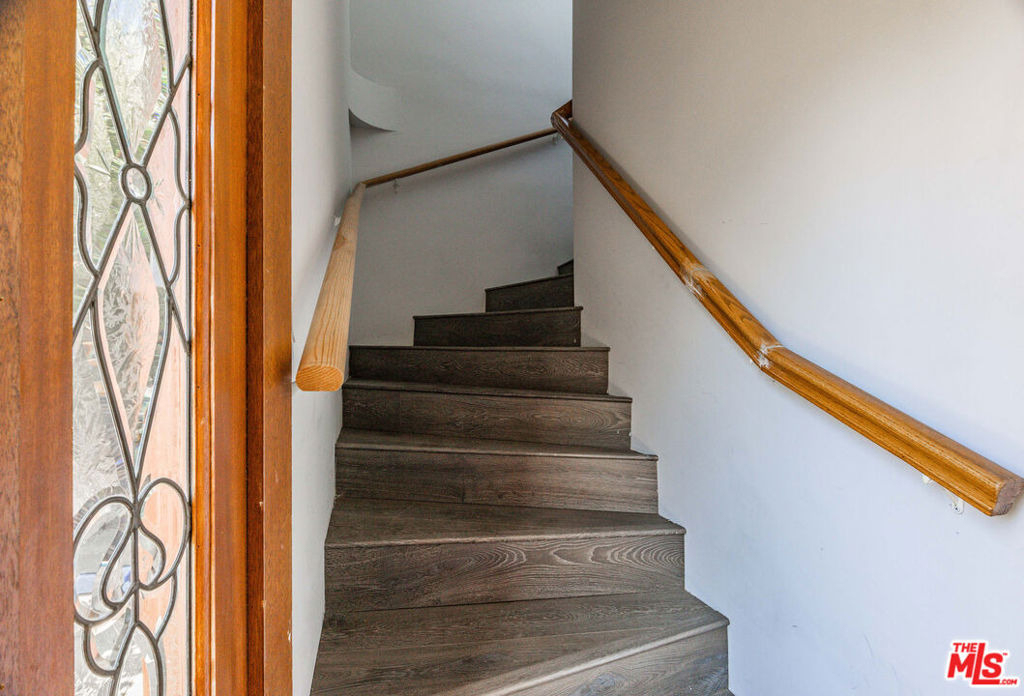 1112 Ocean Park Boulevard - Photo 18