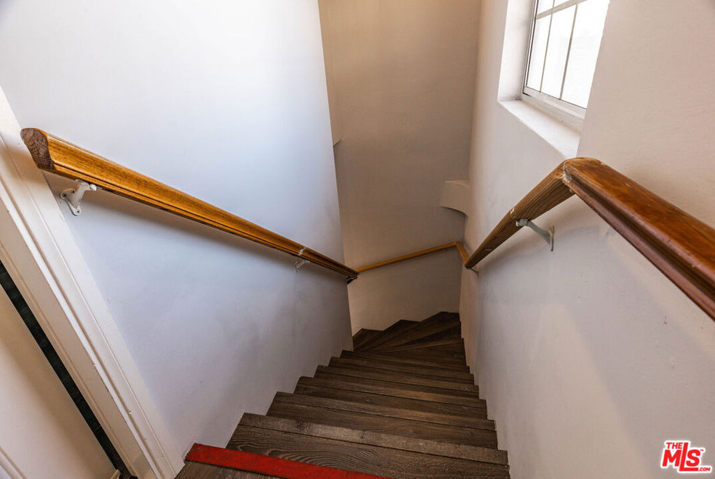 1112 Ocean Park Boulevard - Photo 19