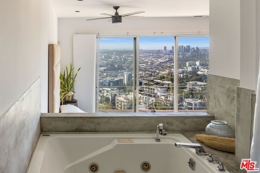8580 Hillside Avenue - Photo 12