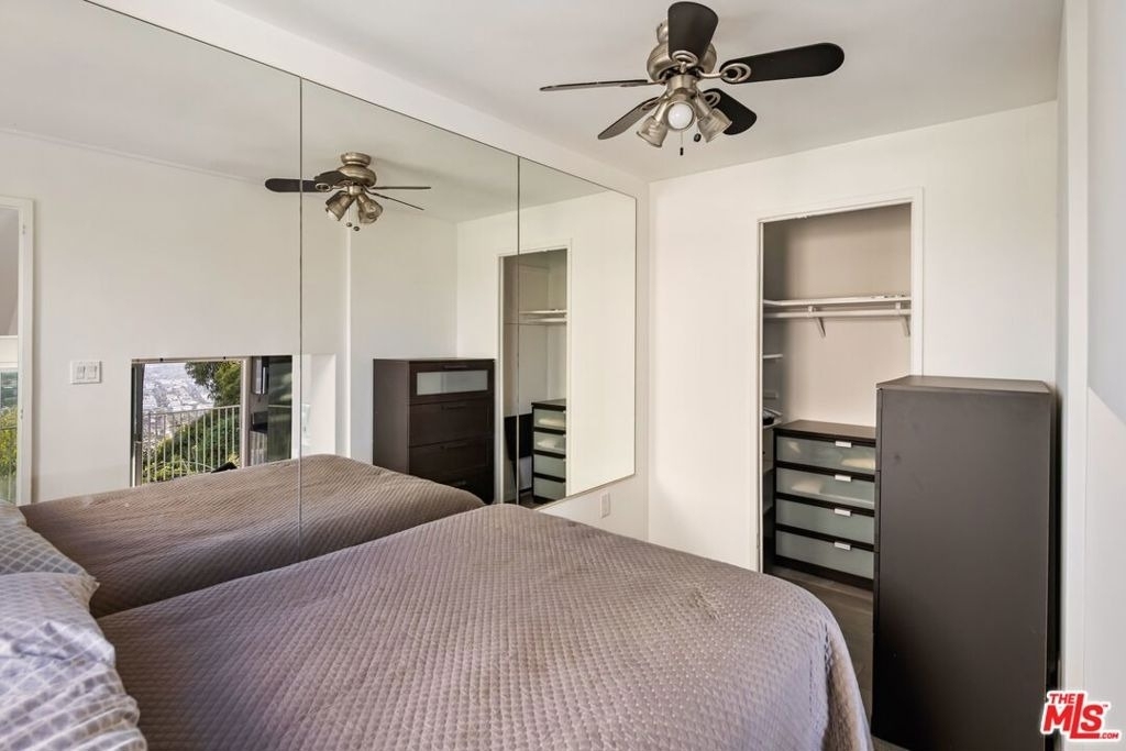 8580 Hillside Avenue - Photo 17