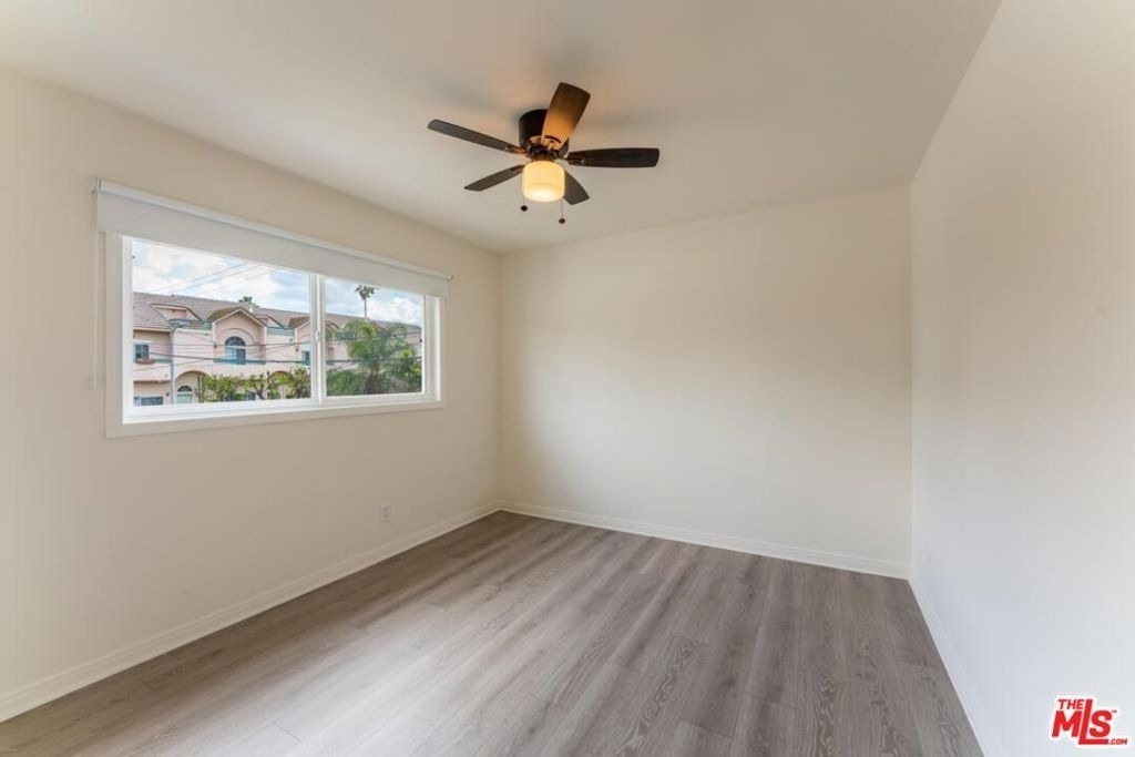 10708 1/2 Moorpark Street - Photo 9