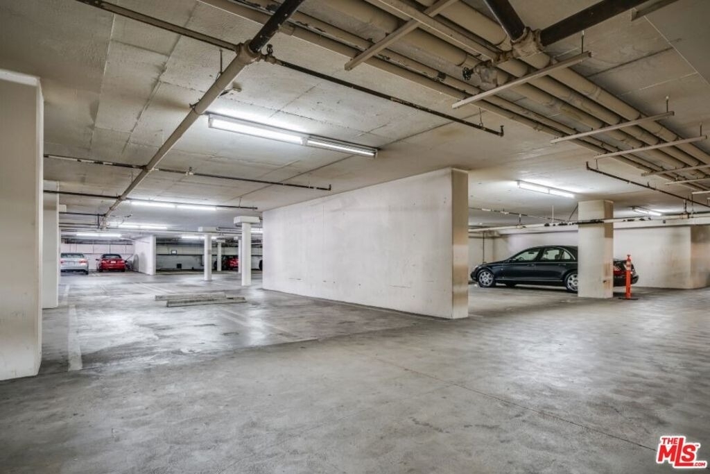 321 S San Vicente Boulevard - Photo 12