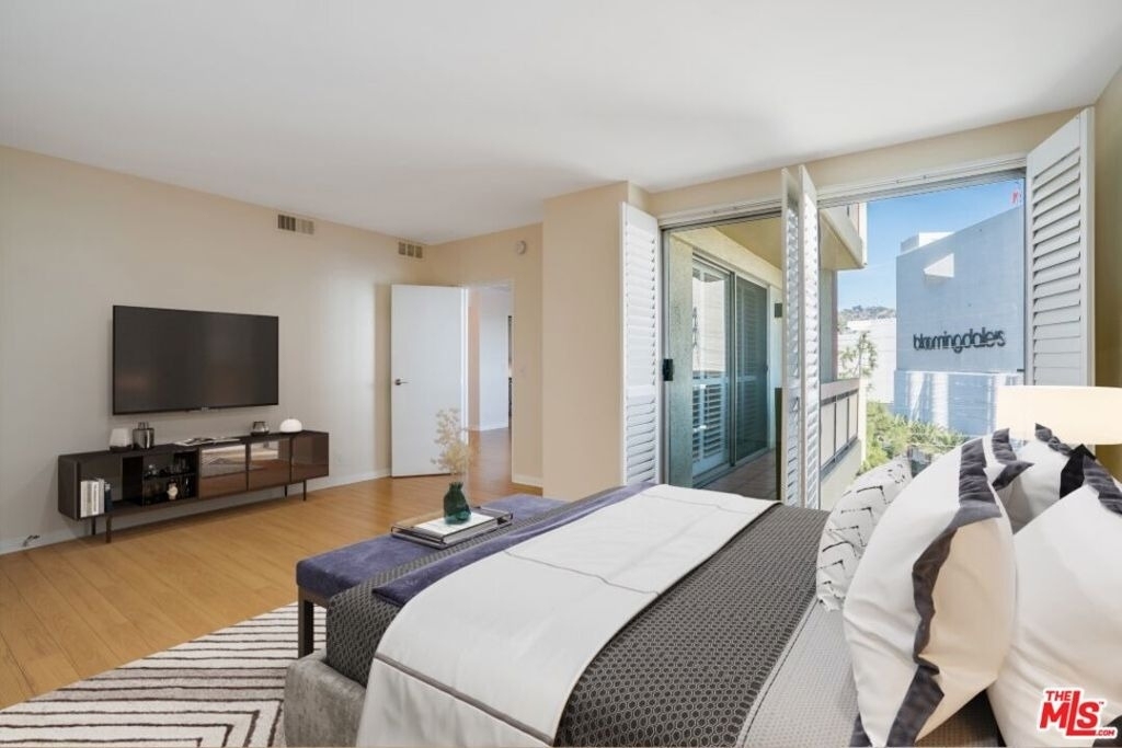 321 S San Vicente Boulevard - Photo 4