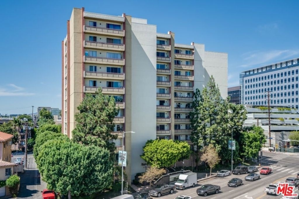 321 S San Vicente Boulevard - Photo 0