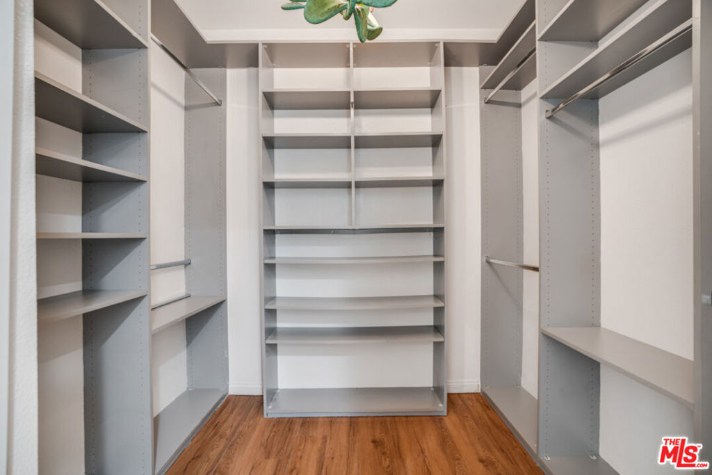 321 S San Vicente Boulevard - Photo 9