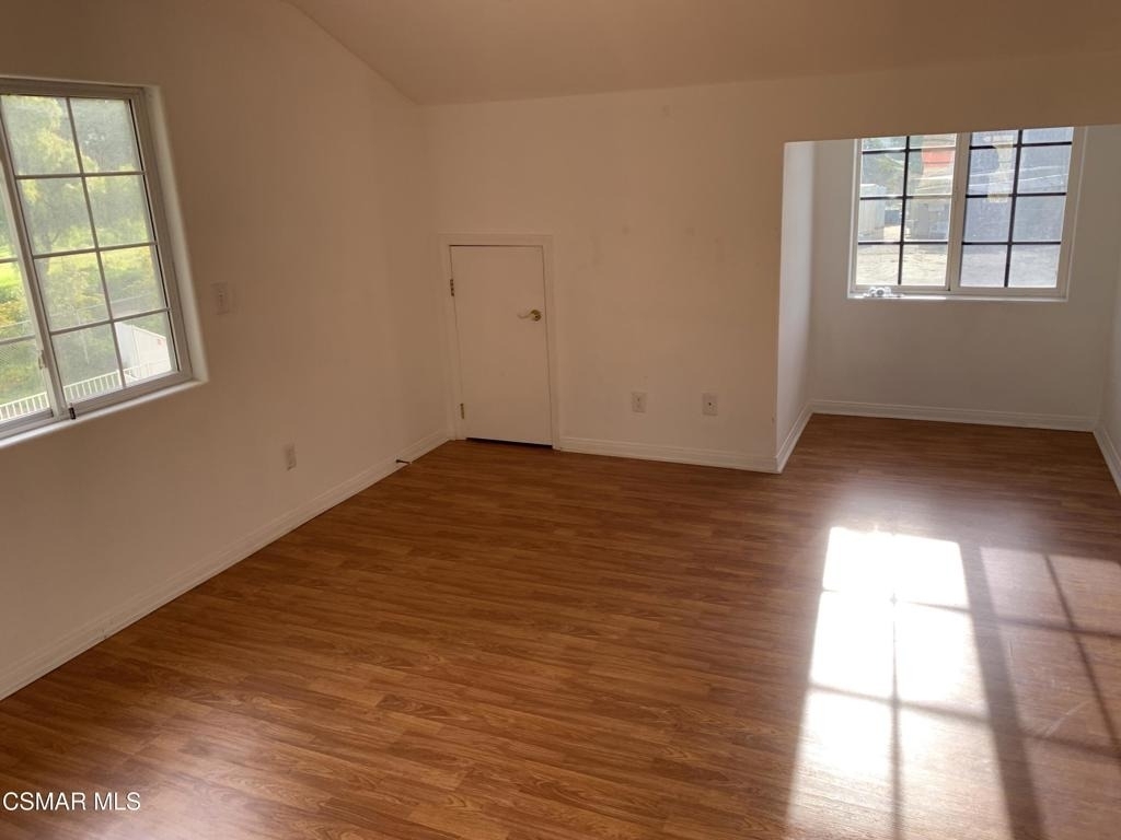 5837 Los Angeles Avenue - Photo 5