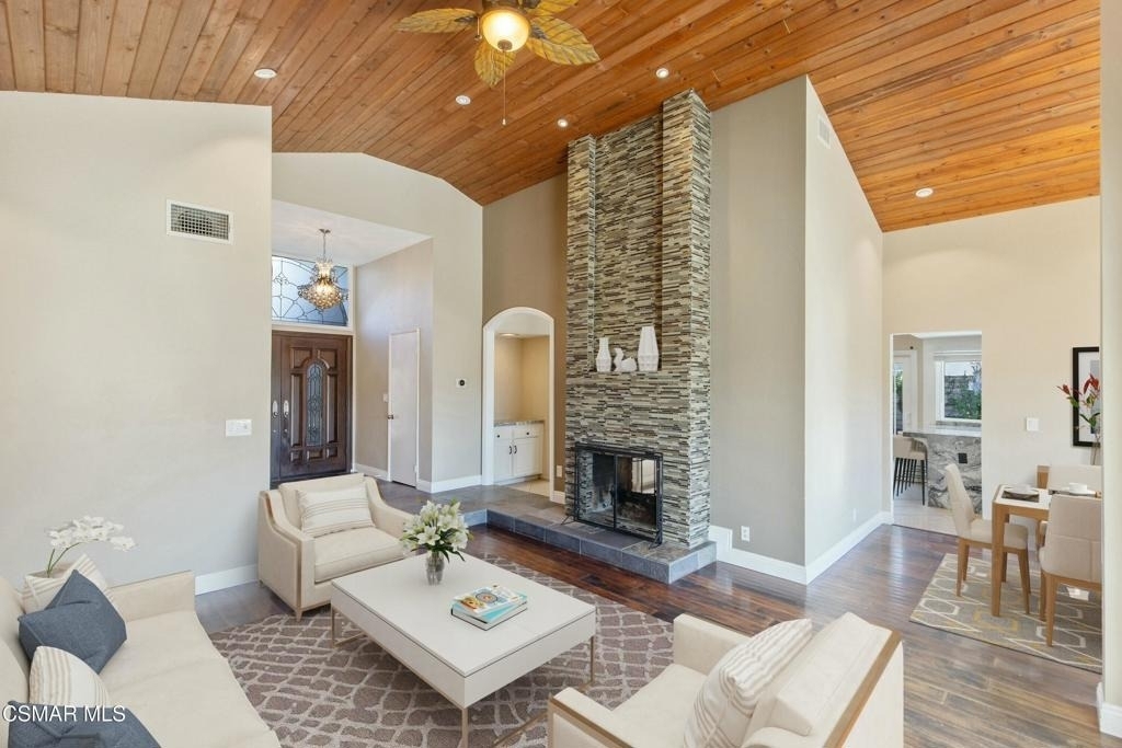 3332 Holloway Street - Photo 3