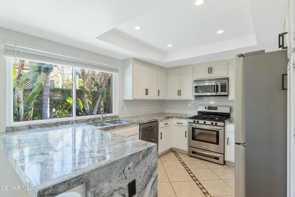 3332 Holloway Street - Photo 16