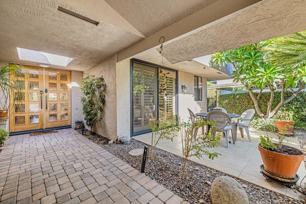 10 Whittier Court - Photo 3