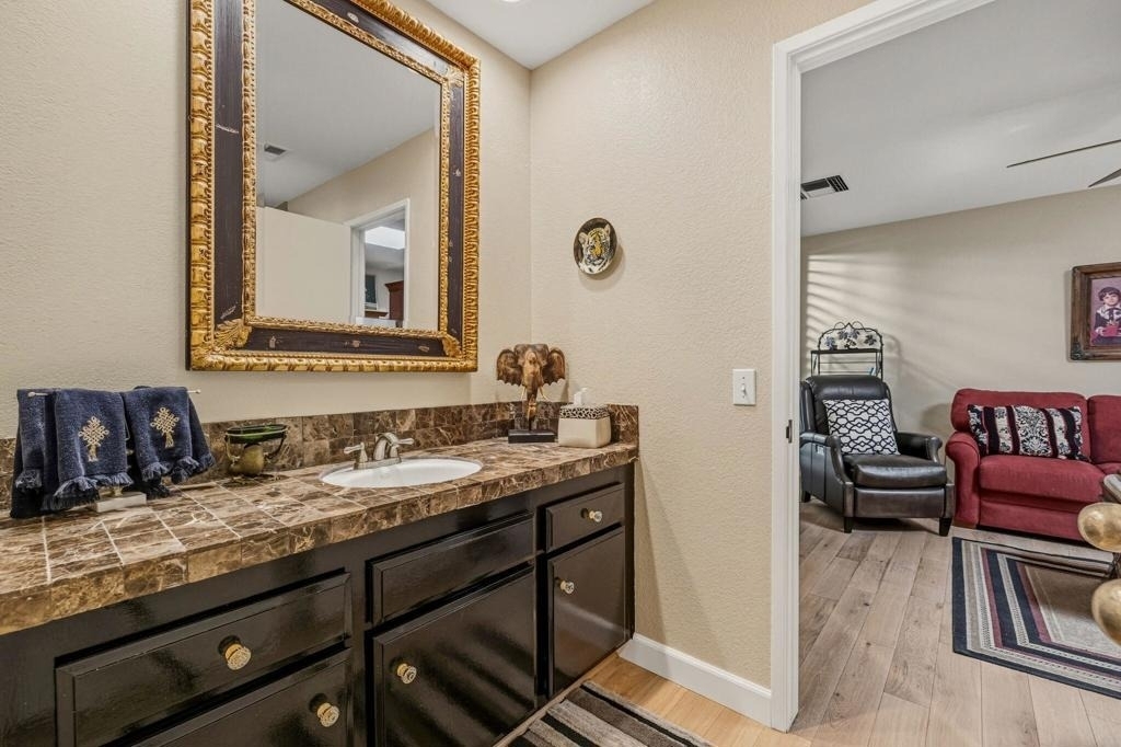10 Whittier Court - Photo 39