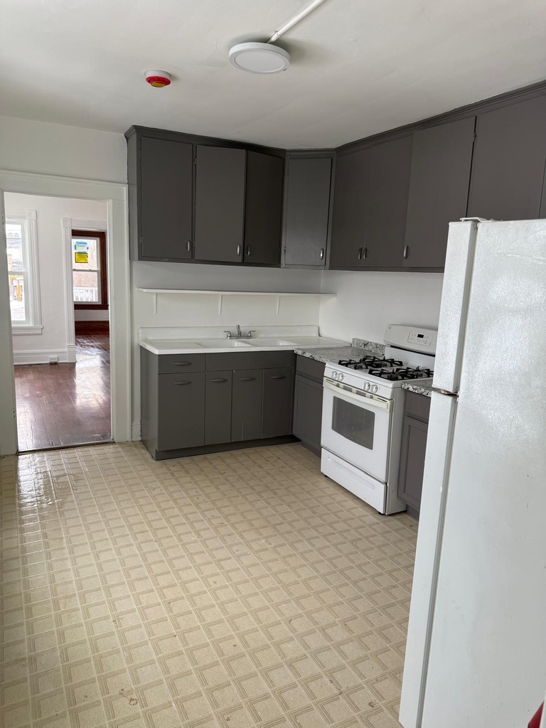 13 Springside Avenue - Photo 2