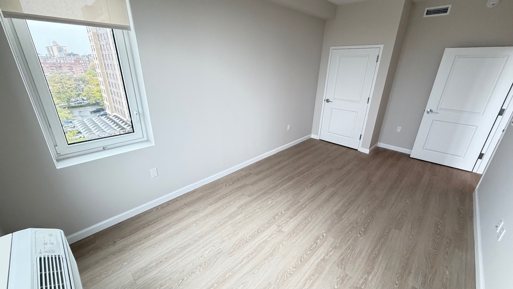 183-03 Hillside Avenue - Photo 19
