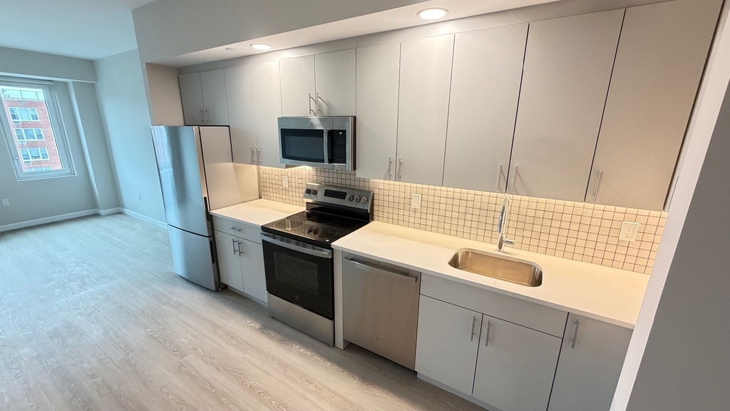 183-03 Hillside Avenue - Photo 1