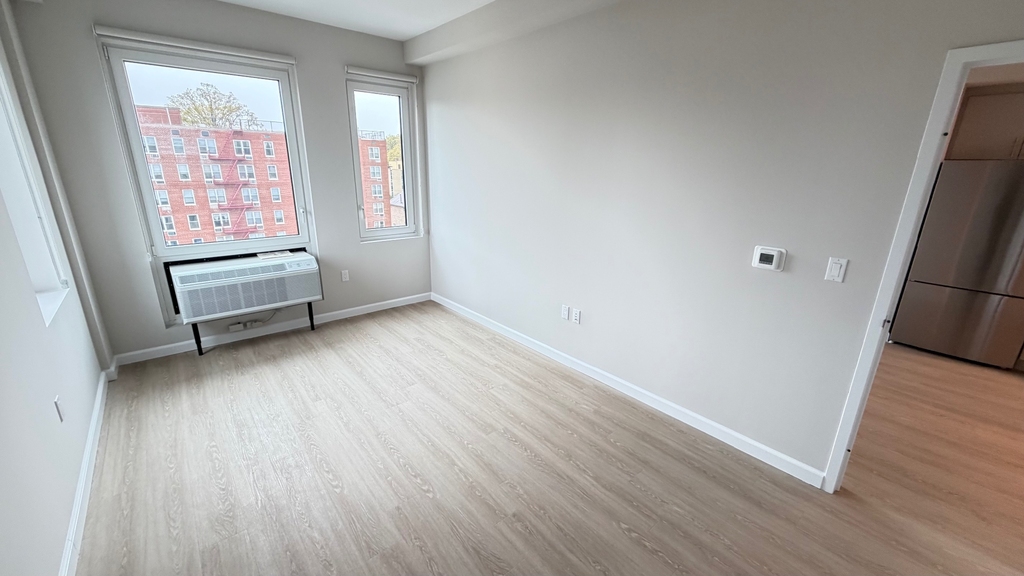 183-03 Hillside Avenue - Photo 17