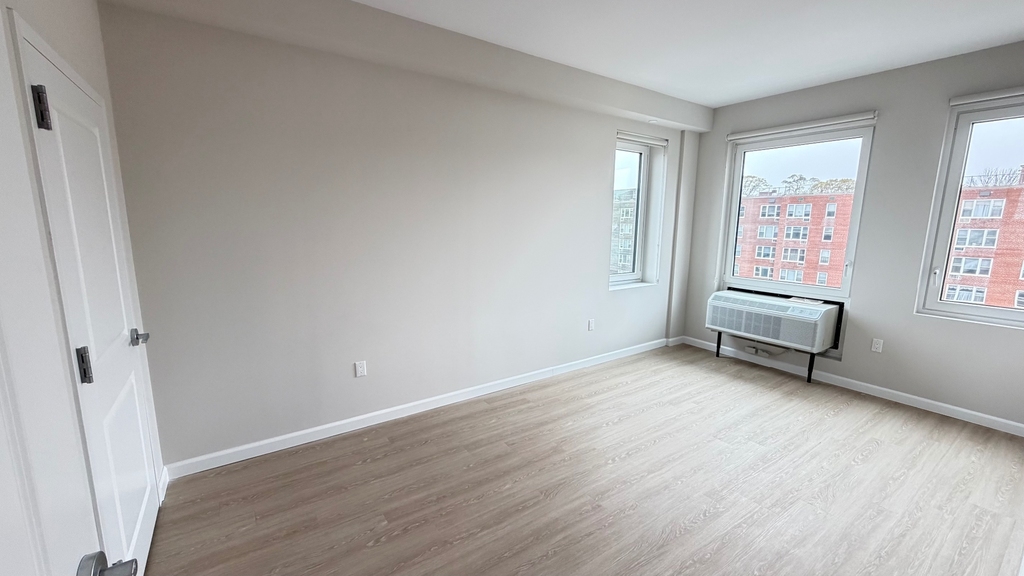 183-03 Hillside Avenue - Photo 15
