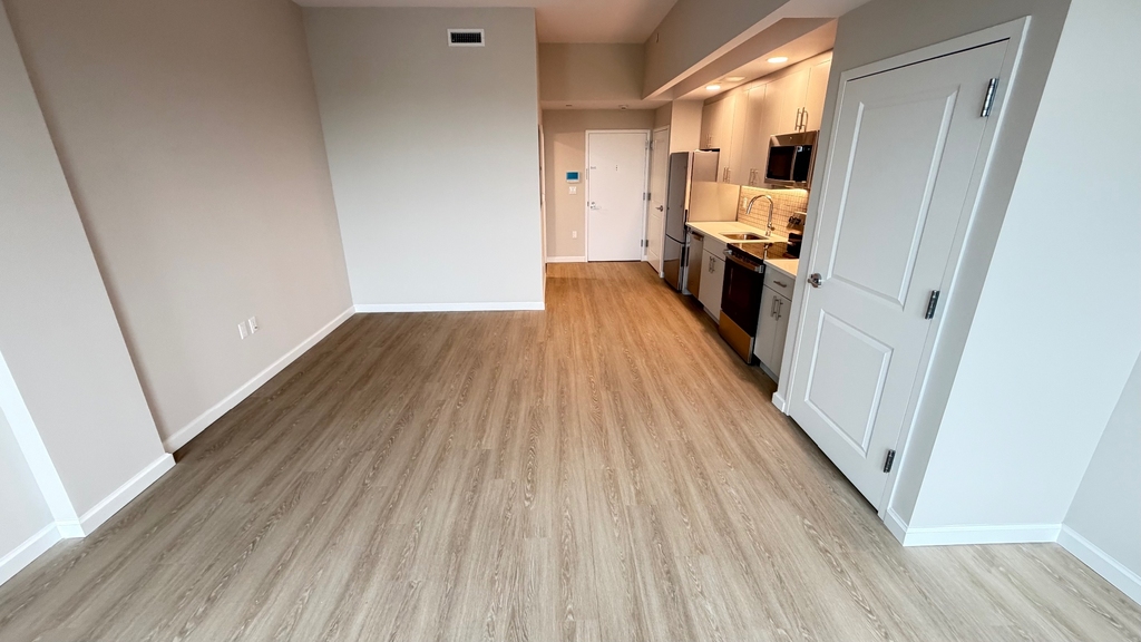 183-03 Hillside Avenue - Photo 14