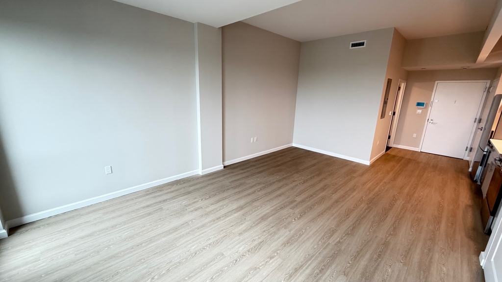 183-03 Hillside Avenue - Photo 15