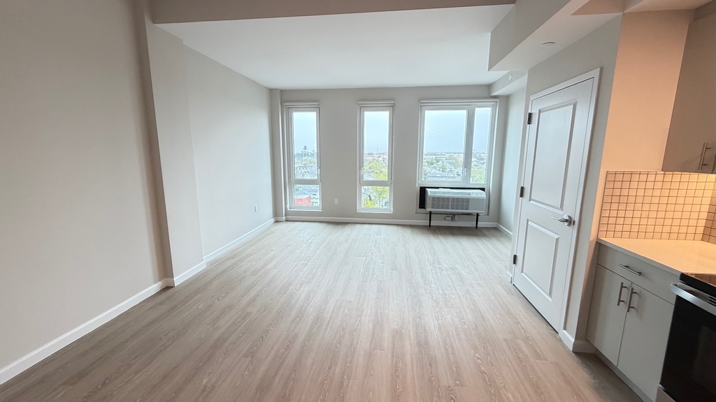 183-03 Hillside Avenue - Photo 7