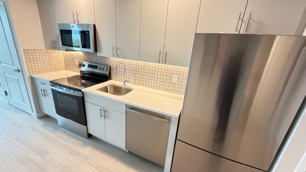 183-03 Hillside Avenue - Photo 1