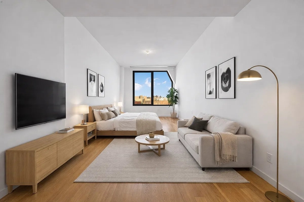 123 Melrose Street - Photo 0