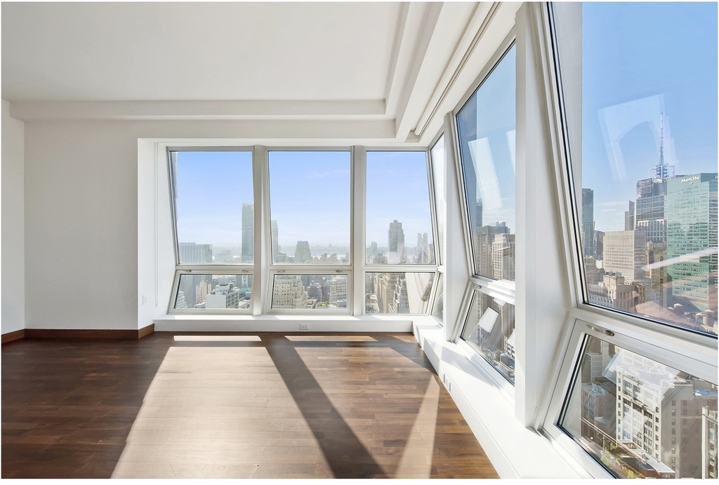 400  Fifth Ave - Photo 1