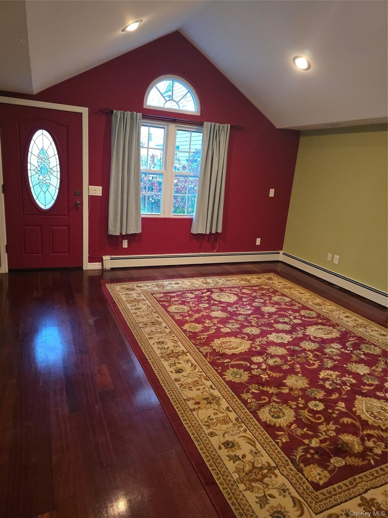 8 Roswell Ave - Photo 1