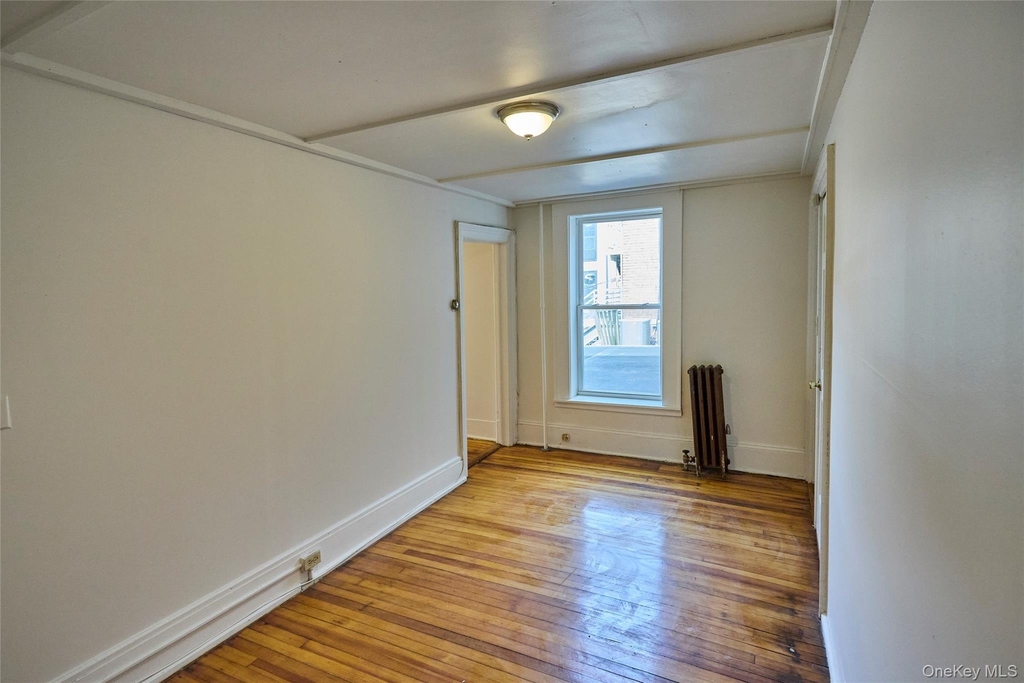 457 Main St - Photo 3