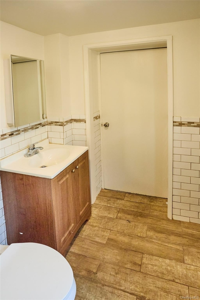 457 Main St - Photo 8