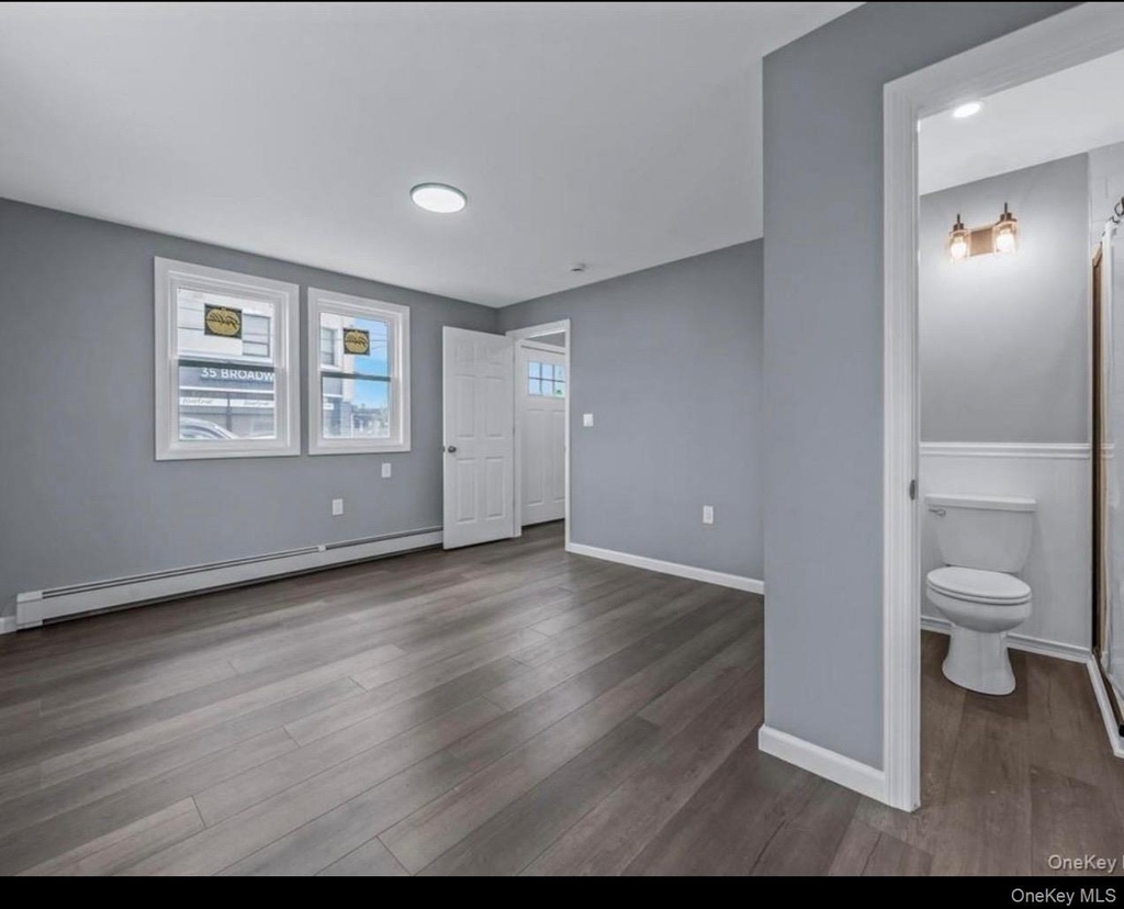 6 E Barclay Street - Photo 2