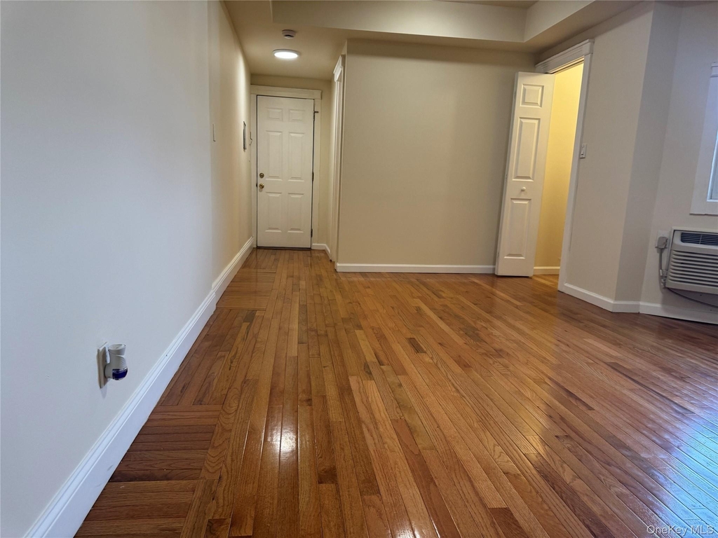 284 Main Street - Photo 3