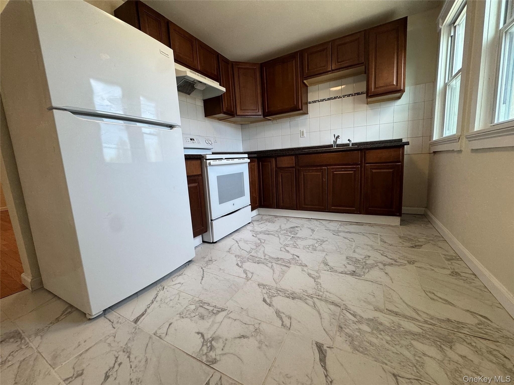 284 Main Street - Photo 11