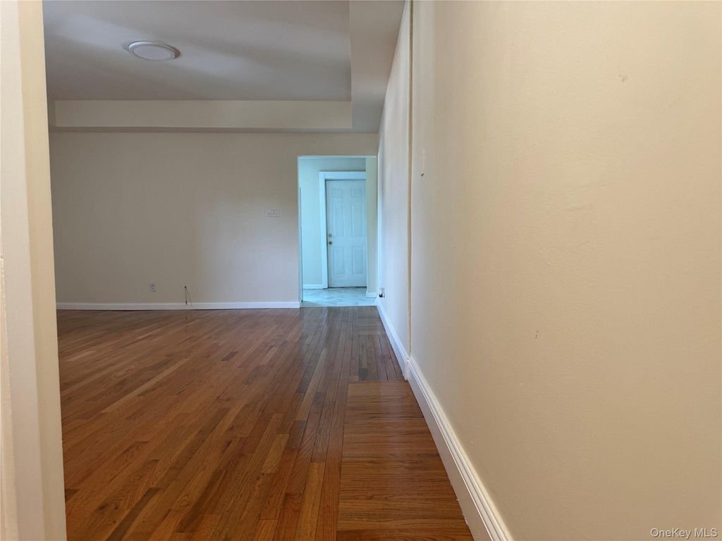 284 Main Street - Photo 2
