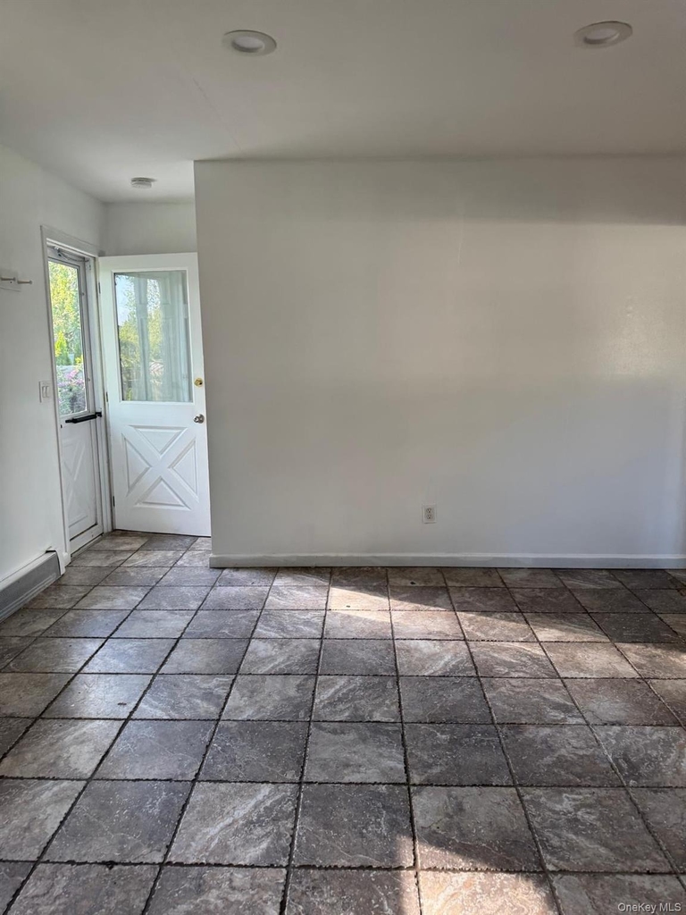 35 Auborn Avenue - Photo 3