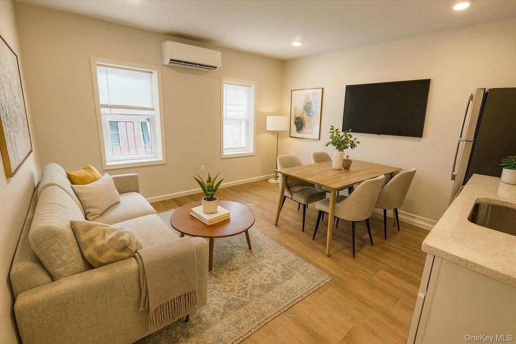 185 Broadway - Photo 4