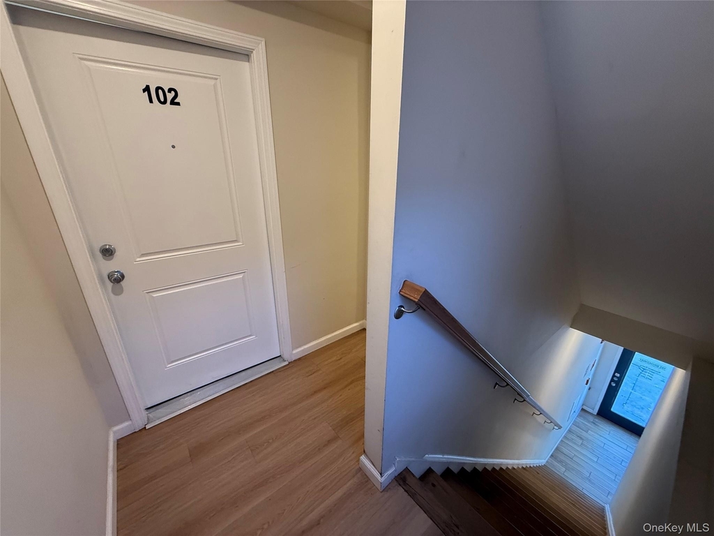 185 Broadway - Photo 6