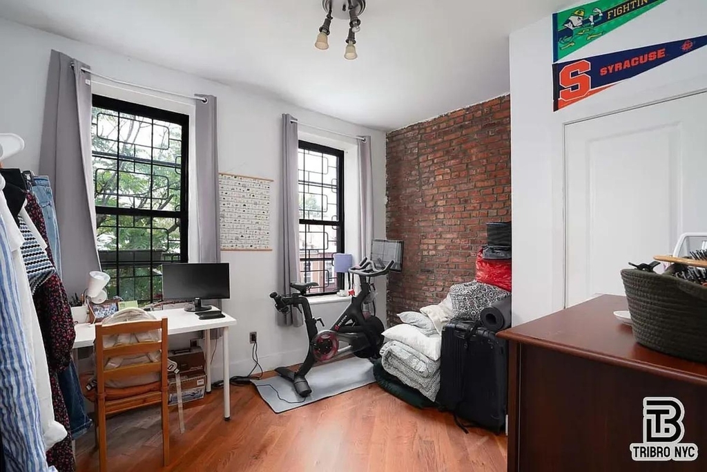 465 Chauncey Street - Photo 1