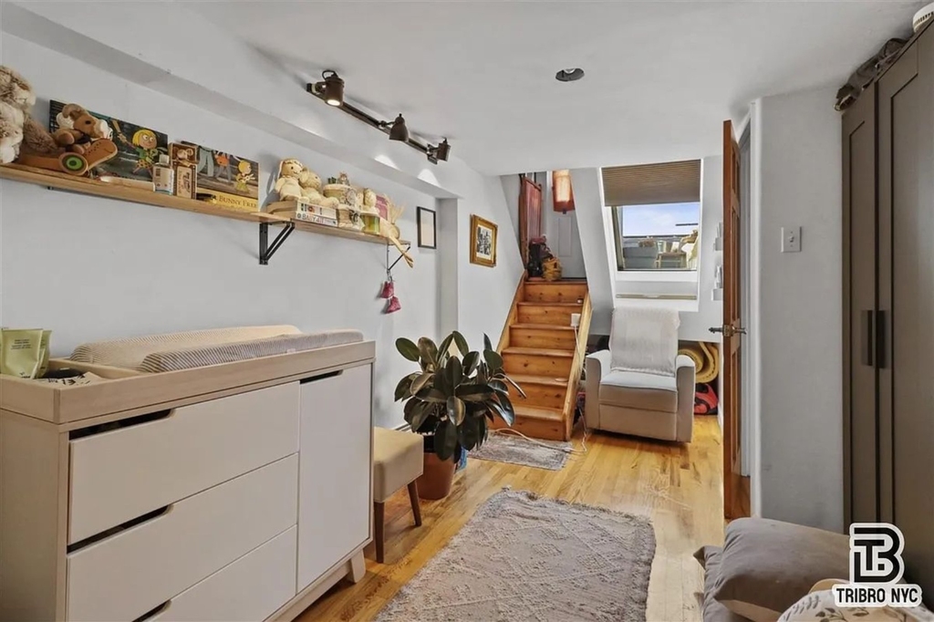 197 Monitor Street - Photo 7
