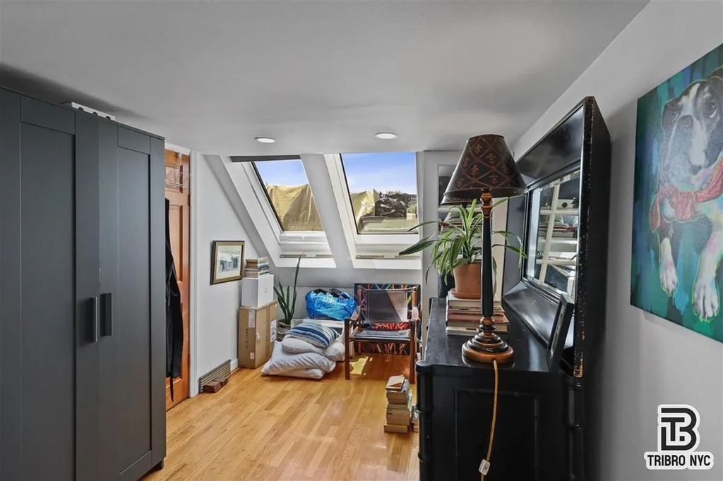197 Monitor Street - Photo 9