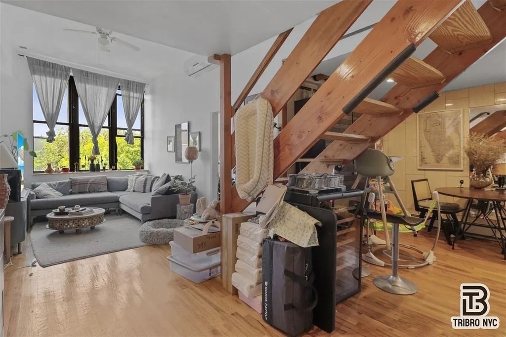197 Monitor Street - Photo 6
