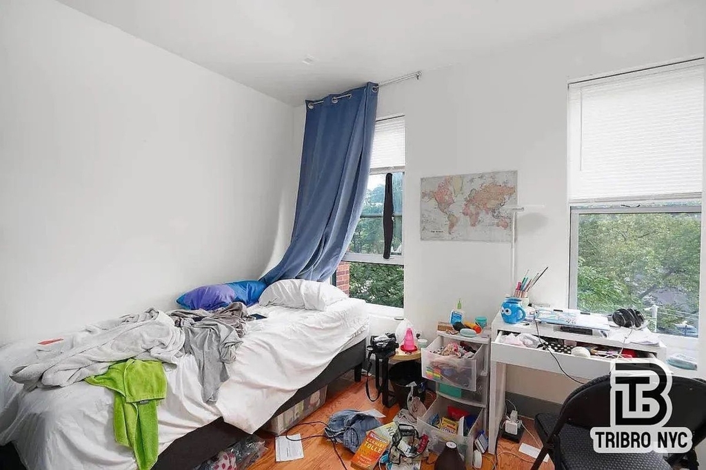 181 Greenpoint Avenue - Photo 5